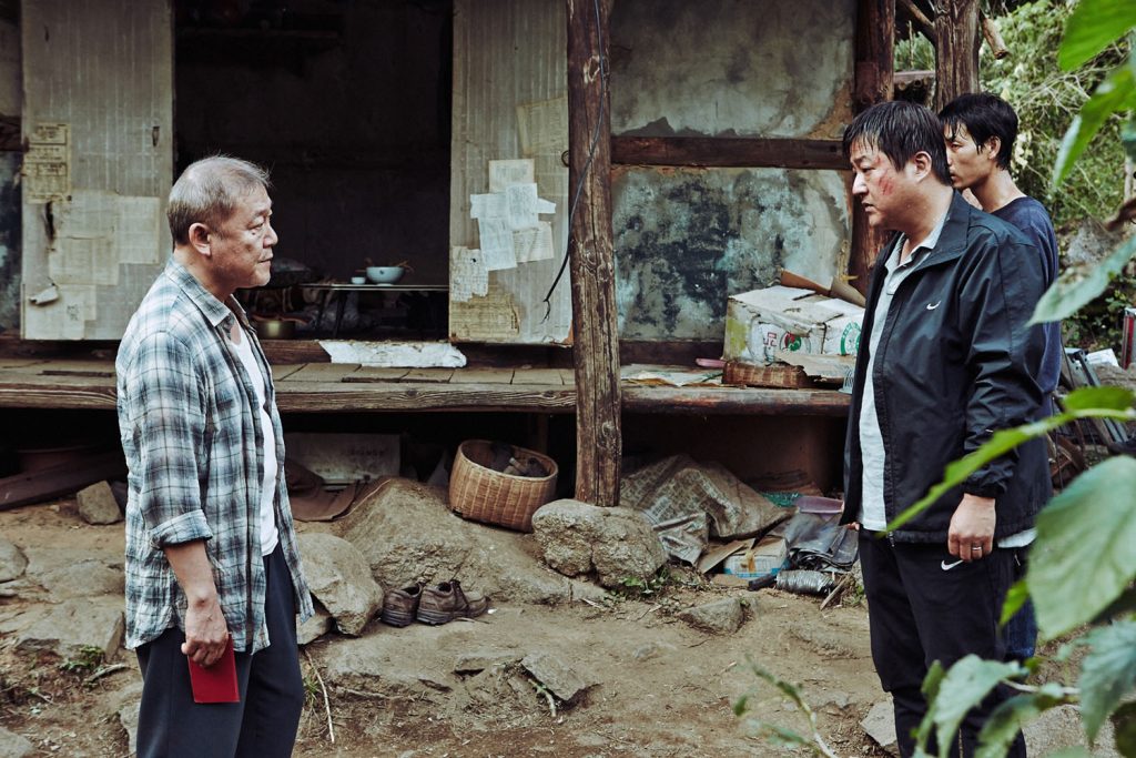 Gương mặt lão làng Jun Kunimura vào vai một ông già kỳ bí người Nhật Bản.