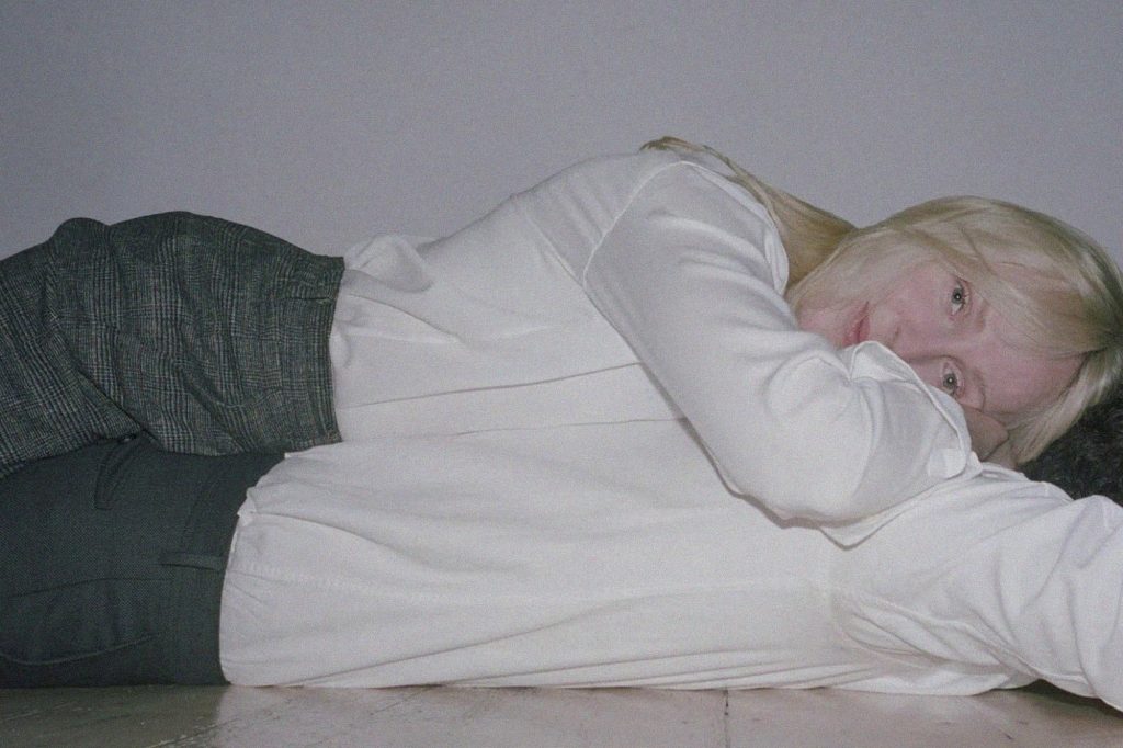 Review album Song For Our Daughter của Laura Marling